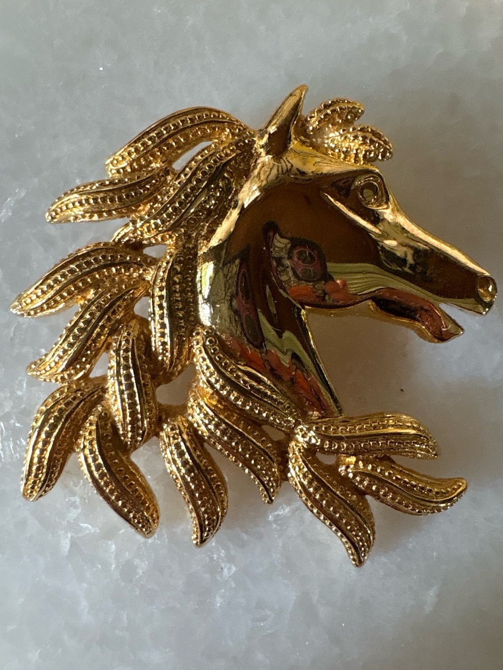 Napier Vintage Gold Tone wild Horse Brooch - Picture 3 of 10